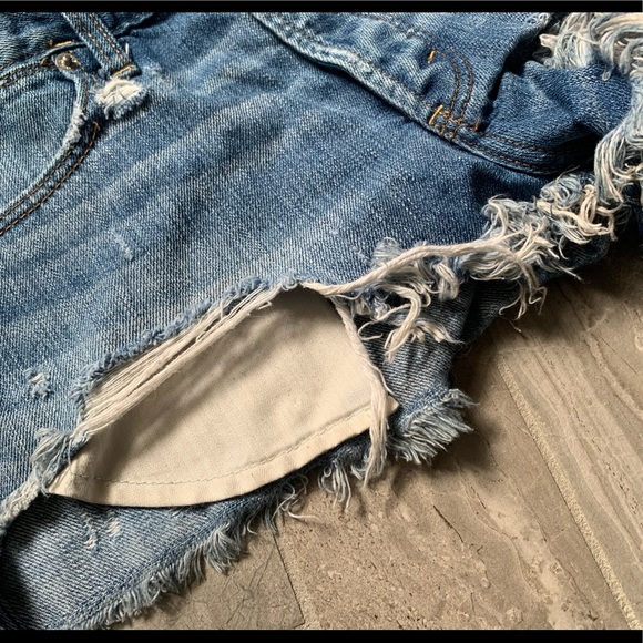 Jean Shorts - Picture 4 of 6
